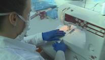 Galanterie zažívají boom, lidé skupují materiál na domácí výrobu roušek
