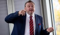 Hledaného Zítka zatkli policisté. Rozbili mu okno u auta a později ho propustili