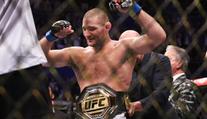 Zápasník provokoval hvězdu UFC. Ta ho v kleci srovnala, hrozí distanc