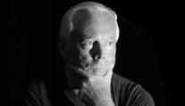 Zemřel Giorgio Armani. Legendárnímu módnímu návrháři bylo 91 let