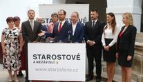 Jeden skandál za druhým. Hlubuček není první problém hnutí STAN