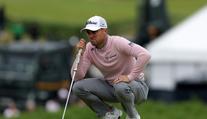 Golfista pobavil jako Harry Potter. Kouzlem se snažil dostat míček do jamky