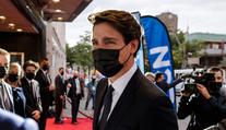 Kanadský premiér dostal štěrkem. Házeli ho po něm odpůrci očkování