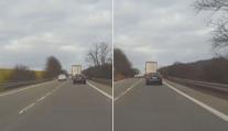 Blázen za volantem: Předjížděl přes plnou, vytlačil auto v protisměru