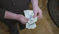 Seznámení skončilo velkým podvodem. Muž přišel o téměř milion korun