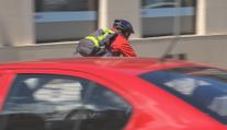 Policie na Písecku vyšetřuje smrt seniorky. Našli ji v příkopu u silnice