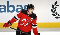 Rána pro Devils! Švýcarský kapitán jim bude chybět ještě několik týdnů