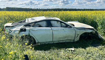 Řidič BMW spěchal na vlastní svatbu a dostal smyk. Na místě zemřel, bylo mu 45