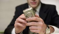 V Paříži vydražili první SMS zprávu na světě. Prodala se v přepočtu za více než 3 miliony korun