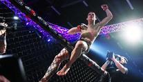 Senzace! Dvořák je první Čech, který vyhrál debutový zápas v UFC
