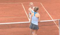 Skvělá Martincová přejela další soupeřku, slaví i Strýcová