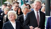 Smutek před narozeninami, Becker přišel o matku. Pocházela z Česka