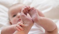 V babyboxu v Bělostoku našli dvouměsíční dítě. Maminka tam nechala kočárek i vzkaz
