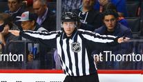 České prvenství: Sudí Suchánek má v NHL smlouvu na plný úvazek