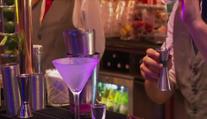 Alkohol způsobuje až sedm druhů rakoviny, zjistili vědci. Výzkum využijí i v léčbě