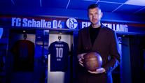 Schalke zachvátila Džekománie: Dresy mizí, tisíc lidí na tréninku