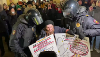 VIDEO: Policie zatkla přeživší obléhání Leningradu. Protestovala proti válce