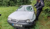 Řidič auta v Adršpachu měl přejet dva muže a ujet. Oba svým zraněním podlehli