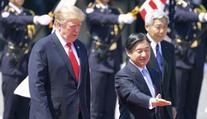Trump se jako první cizinec sešel s novým japonským císařem!