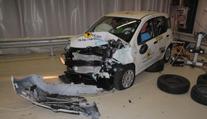 Skandální výsledek crashtestů. Tato auta v nich totálně propadla!