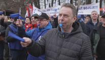 Naštvaní zaměstnanci Liberty Ostrava vyšli do ulic. Doma jsou už dva měsíce