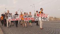 Další protesty na pražské magistrále. Aktivisté žádají plošné zavedení třicítky