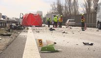 Na dálnici D5 havaroval motorkář. Srážku s dodávkou nepřežil