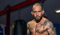 Naváženo! Brož shodil 16 kg za 12 dnů, Torres nenavážil a přišel o titul