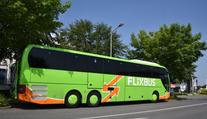Flixbus nechal lidi na odpočívadle: Věděli, že pauza je jen 5 minut, tvrdí