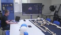 Moderní technologie mění kriminalistiku. Možné už jsou například i virtuální pitvy