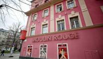 Známý nevěstinec jde k zemi. V Brně začali bourat legendární Moulin Rouge