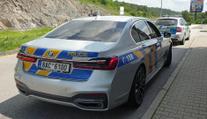 Policie v Ivančicích musela zastřelit muže. Napadl nožem příbuzného i záchranáře