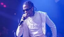 Legendární Travis Scott v Praze: Pozval fanoušky na pódium, nechal je rapovat
