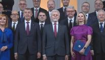 Nová vláda poprvé zasedá. Na programu má rozpočet i emisní povolenky