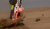 Vážná nehoda! Kolomý havaroval v posledním testu na Dakar