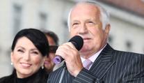 Politický podnikatel Hošek prodělal na Klausovi v kampani 21 milionů!