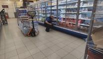 Kyberútok na stovky supermarketů ve Francii. Zkazily se tuny potravin