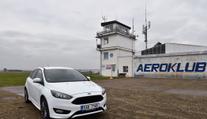 VIDEOTEST: Auto bez pozlátek a zbytečností. A funguje lépe než byste čekali