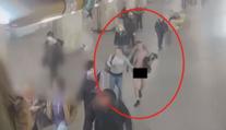 Nahý muž se procházel po pražském metru. Nemám se za co stydět, hájil se