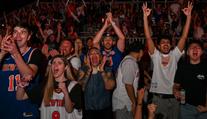 Finále NBA rozjelo v New Yorku šílenství. Lístky stojí přes milion, ozval se i Trump
