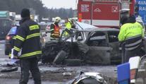 Silnice R7 v obou směrech ucpaly nehody, řidiči stojí v kolonách