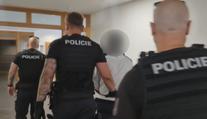 Policie dopadla dva muže. Měli utrácet falešné bankovky