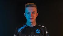 Mladý Seron vede FIFA ligu! Jediný zůstal stoprocentní