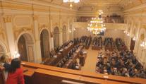 Poslanci jednají o novele stavebního zákona. Je to legislativní paskvil, zní z opozice