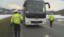 Muž přepadl dvě ženy, odnesl si jen pár stovek! Honí ho policie