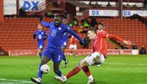Chelsea se trápila s druholigovým Barnsley, ale nakonec postoupila