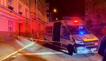 Z okna bytu na pražském Smíchově měl střílet muž. Ozbrojence zadržela policie