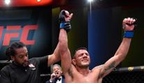 Šampion se vrátil! Dos Anjos po pěti letech zvítězil v lehké váze