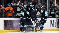 Nejrychlejší gól v historii uchvátil NHL. Brankář Dobeš jen kroutil hlavou