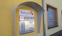 V Táboře našli v babyboxu chlapce. Dostane zlatý dukát s číslem 205